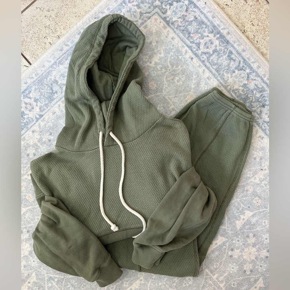 Aerie Hooded Sweatshirt and Joggers Set in Olive